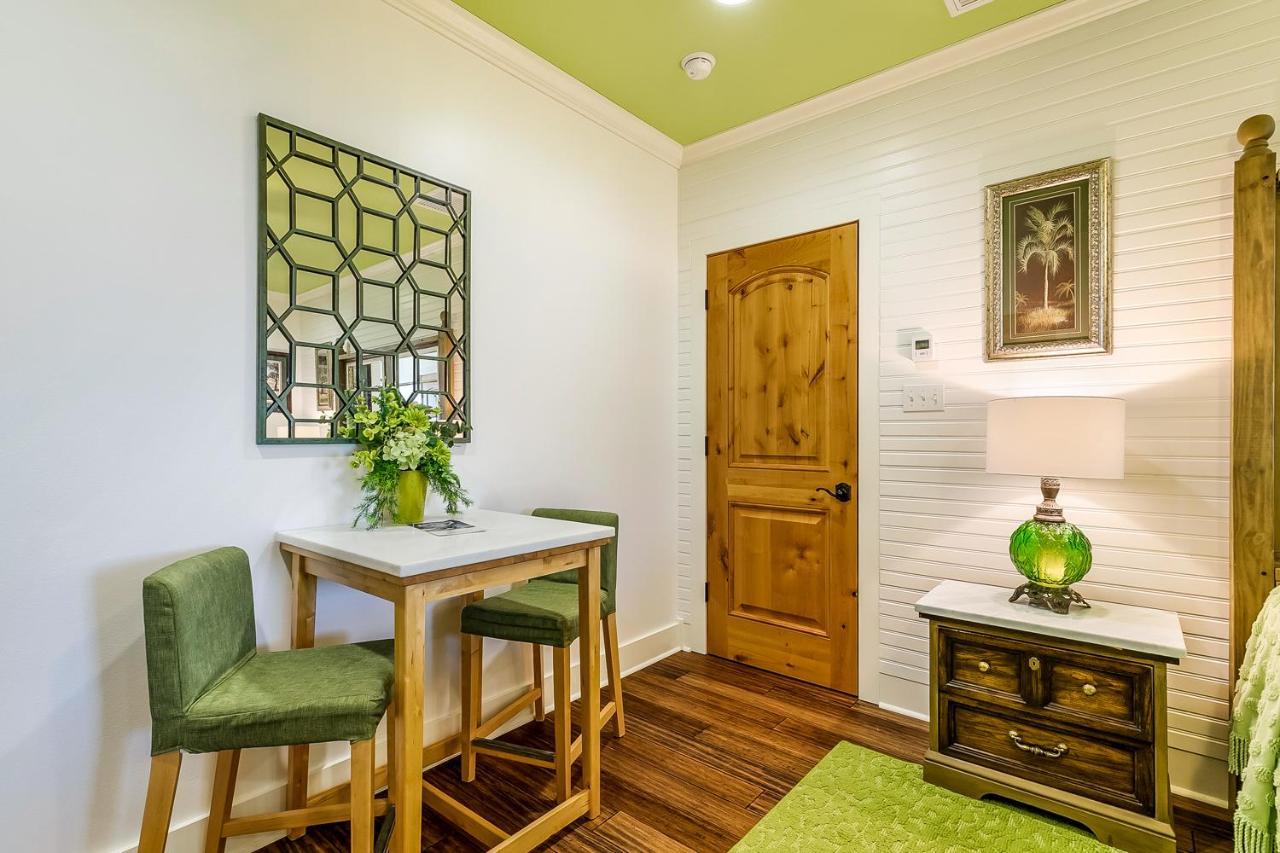 מנדוויל De La Bleau B&B מראה חיצוני תמונה