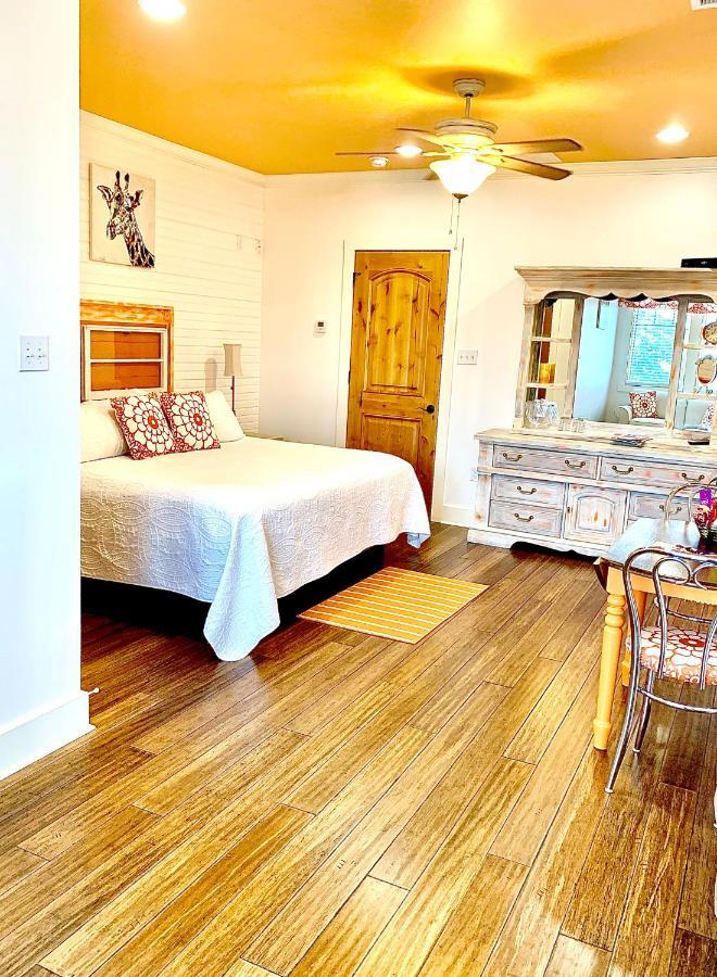 מנדוויל De La Bleau B&B מראה חיצוני תמונה