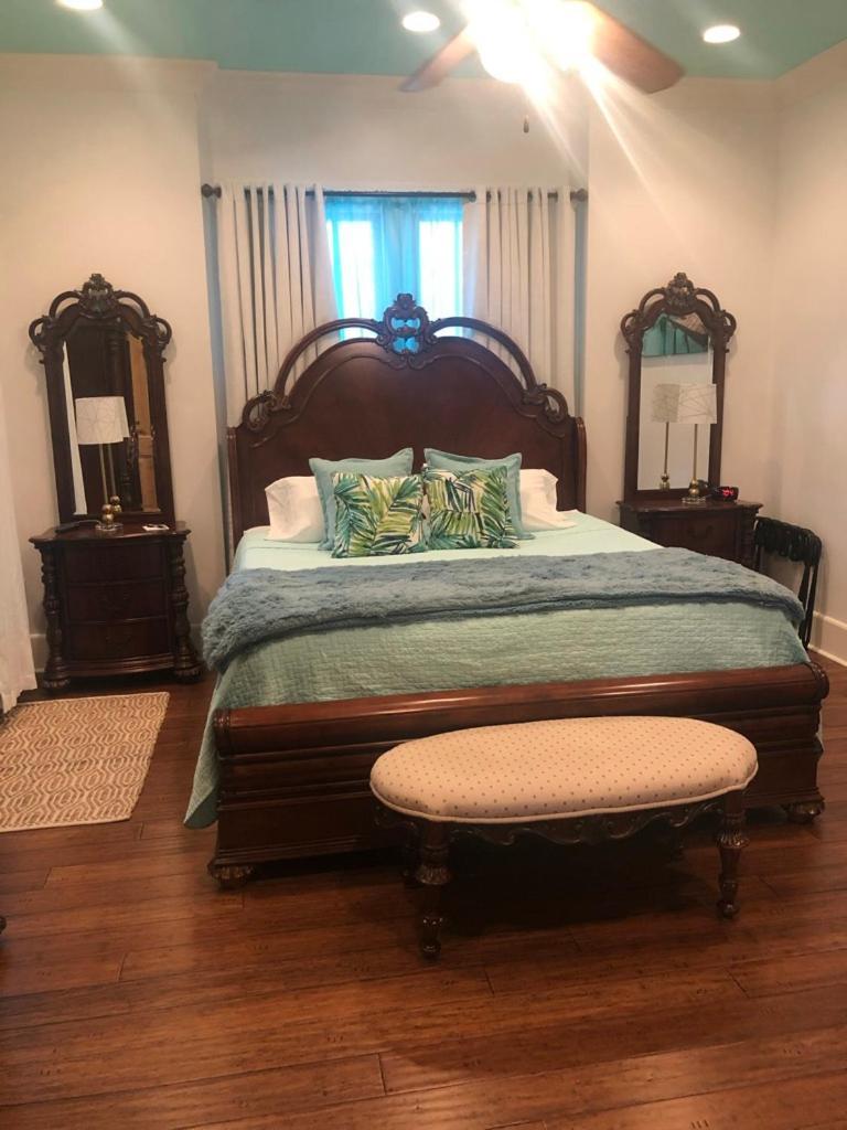 מנדוויל De La Bleau B&B מראה חיצוני תמונה